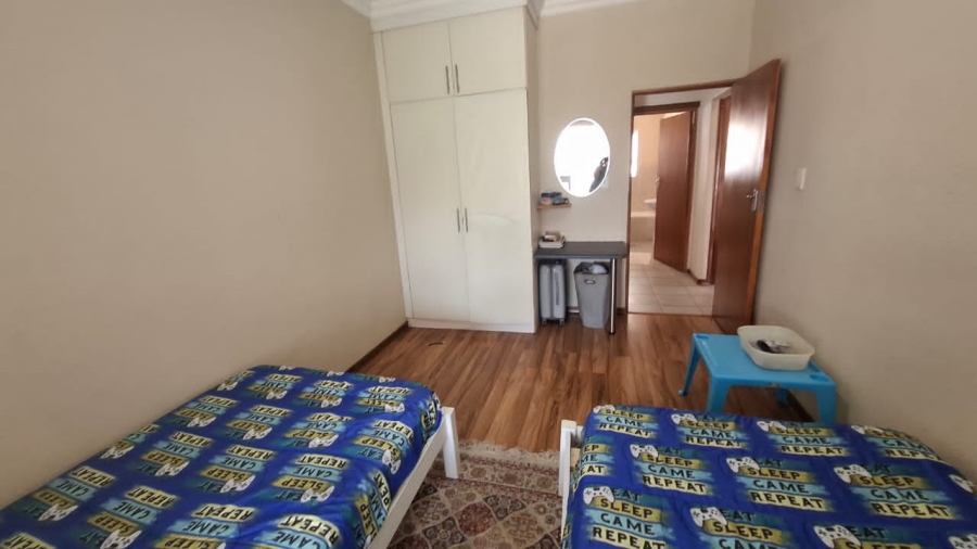 3 Bedroom Property for Sale in Safari Gardens North West
